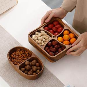 Plateau de service carré à 4 compartiments style américain pour bonbons et noix, idéal pour apéritifs et plats végétariens en camping - Product Image 5
