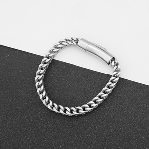Pulsera de Cadena Gruesa con Diseño Geométrico de Nicho Popular 2026, Pulseras Unisex Vintage de Acero de Titanio Personalizadas, Joyería de Moda - Product Image 1