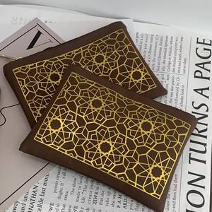 Bolso de Mano de Cuero PU Marrón de Lujo con Patrón Geométrico Dorado, Elegante Bolsa con Cierre para Cosméticos y Uso Diario - Product Image 2