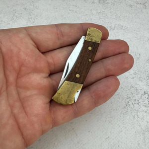 Couteau de poche d'extérieur avec manche robuste pour le bushcraft et les activités tactiques, couteau pliant robuste avec lame en acier inoxydable - Product Image 2