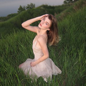 Romantische Göttin Stil Blumen druck Sheer Pink Spitze getrimmt Spaghetti träger Deep V Neck Asymmetric Hem Summer Party <span class=keywords><strong>Prom</strong></span> Kleid - Product Image 1