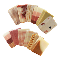 Savon Solide Artisanal Pressé à Froid Naturel à Marque Blanche, au Carthame et Beurre de Karité, Lissant, Éclaircissant, Hydratant, aux Herbes et au Lait de Chèvre
