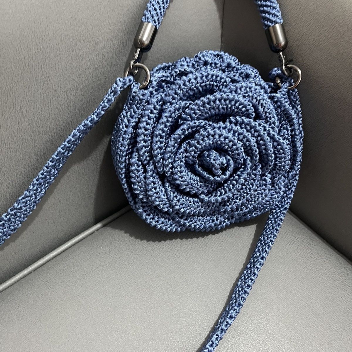 LIGHT Blue01