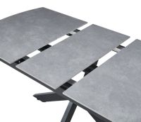 Mesa de Comedor Extensible Gris Moderna con Diseño Elegante y Patas Estables para Uso en el Hogar, Hotel y Oficina