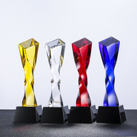 Trofeo Deportivo Ecológico de Cristal con Diseño de Columna Retorcida, Grabado Personalizado con Letras de Estrella de Cinco Puntas para Fin de Año