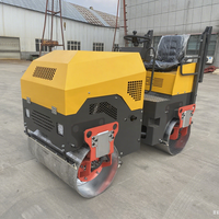 Compacteur routier diesel/essence de haute qualité 1 tonne, certifié CE, à vendre, avec moteur Honda et double tambour vibrant.