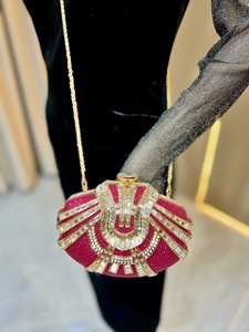 2026 Modische Damen Glänzende Taschen Funkelnde Ovale Clutch-Handtaschen Ketten-Schultertaschen Luxus-Taschen mit Obergriff Strass Vintage-Handtaschen - Product Image 6