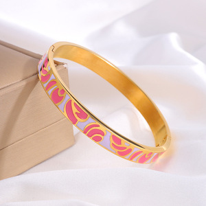 Bracciale smaltato in acciaio al titanio verniciato oro 18K moda signore in acciaio inox personalità braccialetto all'ingrosso - Product Image 5