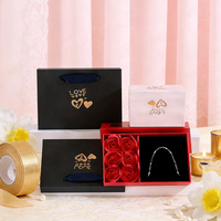 Boîte à bijoux et sac fourre-tout Pure Bronzing à motif 6 fleurs roses pour montre, en carton, impression quadricolore, estampage à chaud, finition UV