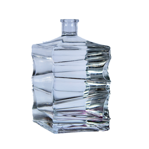 Whisky y <span class=keywords><strong>Vodka</strong></span> al por Mayor en Botella <span class=keywords><strong>de</strong></span> Vidrio <span class=keywords><strong>de</strong></span> 1000 ML Directamente del Fabricante con <span class=keywords><strong>Precio</strong></span> Competitivo - Product Image 2