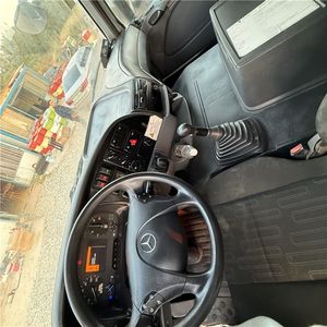 รถปั๊มคอนกรีตดีเซลยี่ห้อซูมไลออนของจีน รุ่น 56M มือสอง ประสิทธิภาพการผลิต 180 เมตร/ชม. ใช้โครงรถ Actros พร้อมเครื่องยนต์และมอเตอร์ - Product Image 2