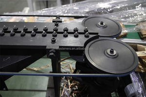 Máquina de fabricación de uñas de hoja de papel con brazo robótico Tamaño de uñas de 3,33mm - Product Image 3