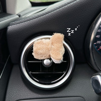 Accessoires intérieurs, décoration de la console centrale, décoration du rétroviseur, petite poupée koala créative avec rembourrage en coton PP