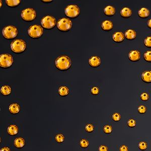 YAXI Daybreak 6mm Perles de strass à coudre en résine époxy solaire, à dos plat, trou central, forme diamant, Modèle 248-6 pour la confection de vêtements - Product Image 5