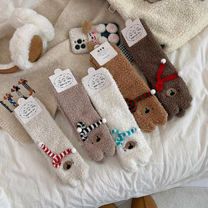 Chaussettes d'hiver épaisses en velours corail <span class=keywords><strong>pour</strong></span> femmes, douces et confortables, avec motif de dessin animé mignon, chaussettes de sol agréables, jolies chaussettes longues - Product Image 1