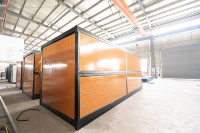 Maison conteneur pliable sur mesure de 20 pieds, maisonnette préfabriquée moderne, cabane préfabriquée en acier galvanisé durable, déploiement rapide