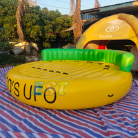 Juego de agua loco de verano, sofá OVNI remolcable inflable, barco de agua, platillo volador inflable, sofá remolcable deportivo Aqua