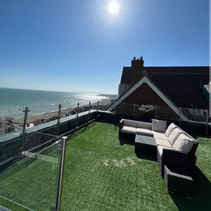 깨지지 않는 강화유리 클램프 난간 라미네이트 발루스트레이드 시스템 스테인리스 스틸 기둥 할인 가격 빌라 호텔 발코니 - Product Image 1