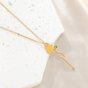 Collier en acier inoxydable plaqué or 18 ct émail époxy 12 mois <span class=keywords><strong>de</strong></span> <span class=keywords><strong>naissance</strong></span> Collier pendentif fleur <span class=keywords><strong>de</strong></span> rose Bijoux pour femmes - Product Image 5