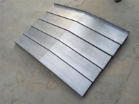 Soufflet télescopique en acier pour machine de rectification CNC |   Couverture télescopique en acier robuste argentée |   Protection de la machine longue durée