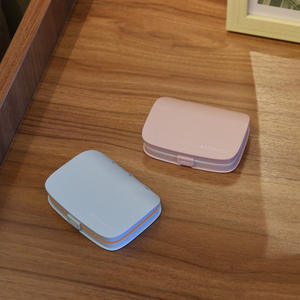 Vente en gros Trousse à pilules de voyage personnalisée 6 grilles, petite boîte de rangement transparente à compartiment rectangulaire en plastique - Product Image 6