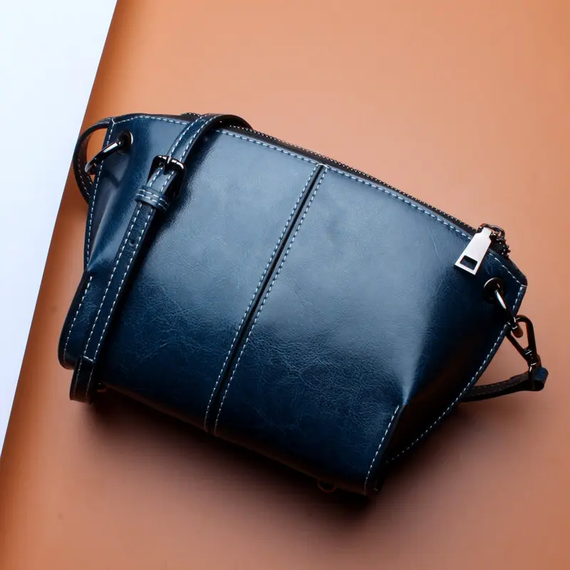 Female Bag Designer Manufacturers 2023 New Fashion Simple One-shoulder Messenger Bag Ladies Bag