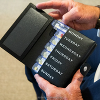 Porte-pilules de voyage de luxe en cuir PU, organiseur de médicaments pour 7 jours, étui pour pilules, sac de rangement pour vitamines et comprimés