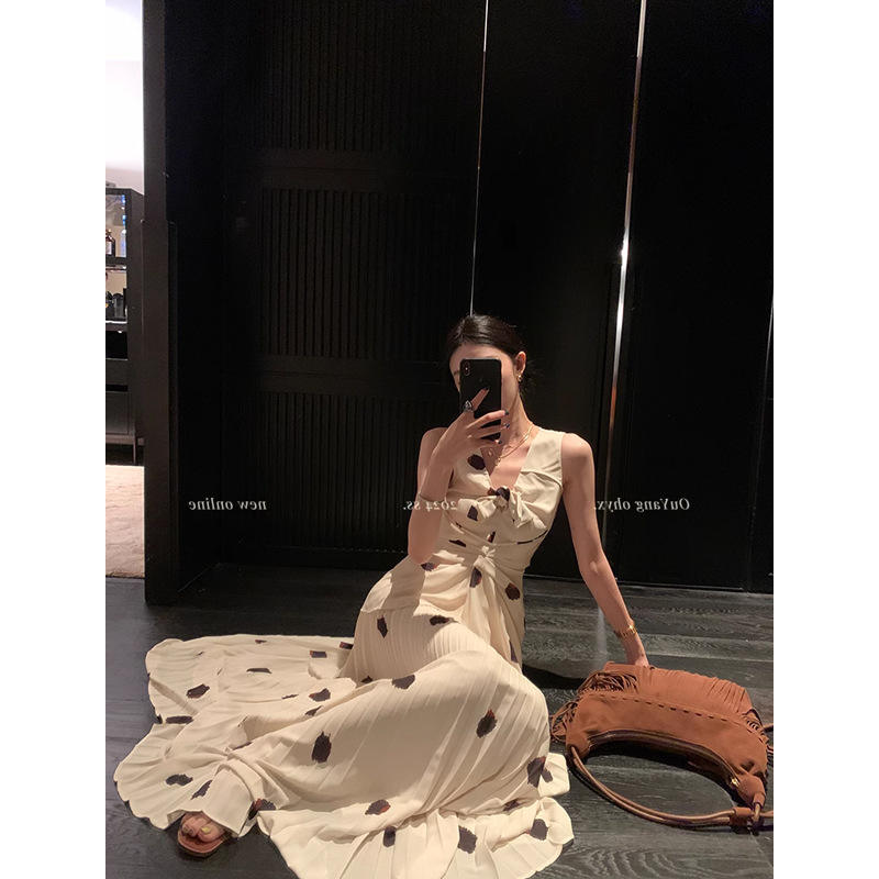 กระโปรงสูทสีเหลืองนมแอปริคอท