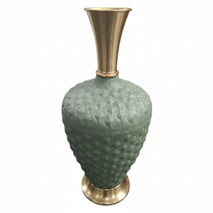 Jarrón de Metal Verde Elegante, Hecho a Mano, Ecológico, Resistente al Óxido, con Cuello Dorado en Forma de Campana, Estilo Costero de Lujo para Decoración de Mesa - Product Image 1