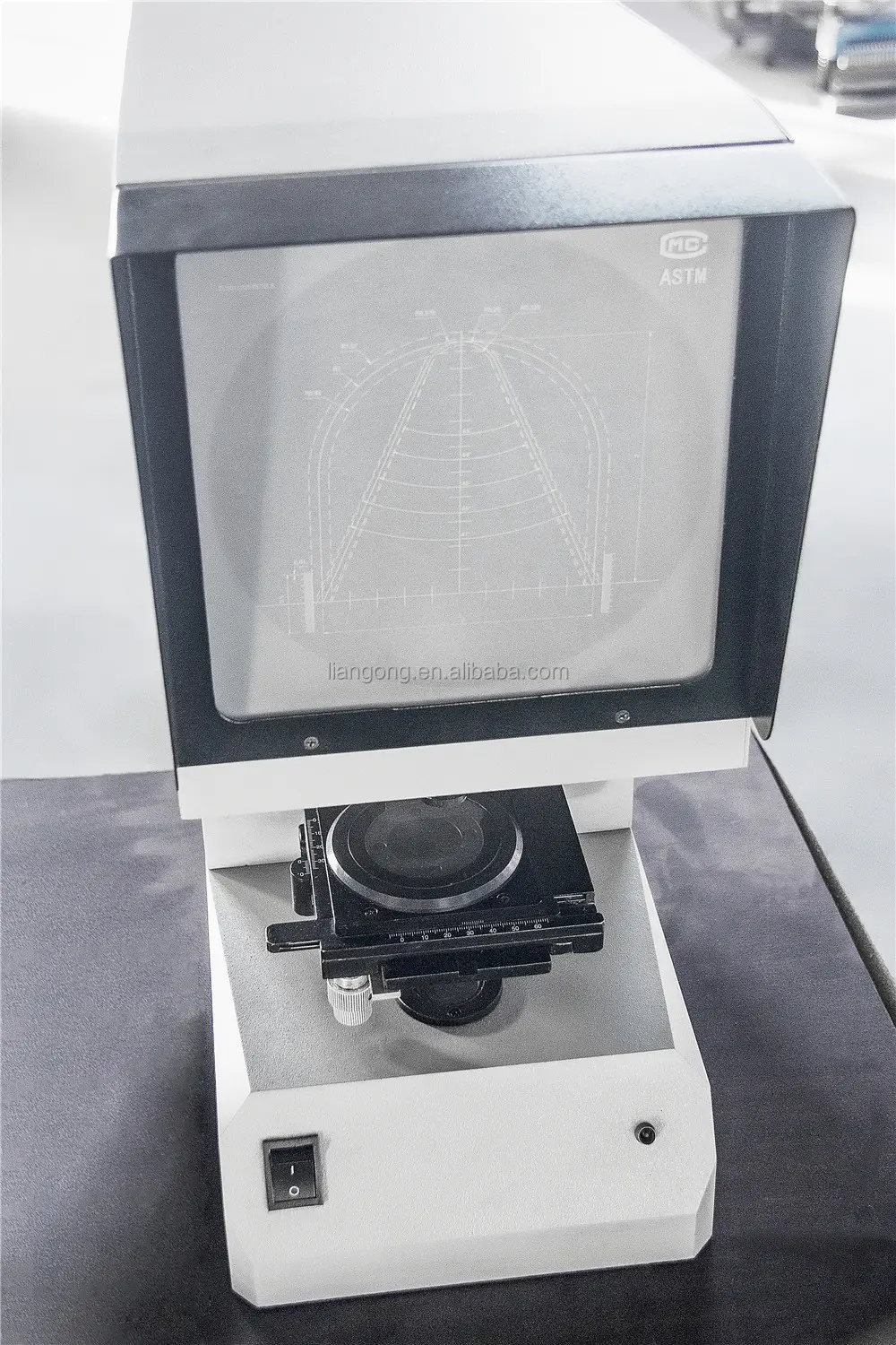 Dispositivo de comprobación de muescas de muestra de impacto Proyector de huecos de muestras de impacto de la