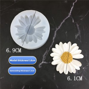 Moldes <span class=keywords><strong>de</strong></span> silicona <span class=keywords><strong>de</strong></span> flores <span class=keywords><strong>de</strong></span> Margarita <span class=keywords><strong>de</strong></span> calidad Premium, molde epoxi, herramientas <span class=keywords><strong>de</strong></span> decoración para hornear, <span class=keywords><strong>girasol</strong></span>, <span class=keywords><strong>Fondant</strong></span>, gelatina, modelo <span class=keywords><strong>de</strong></span> silicona - Product Image 4