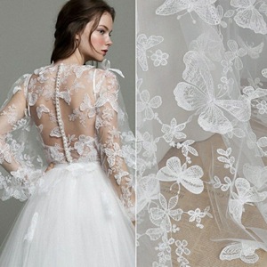 Tessuto in Tulle Trasparente con Ricamo 3D a Farfalla, Elegante Tessuto in Pizzo per Abiti da Sposa e Veli Nuziali a Prezzo di Fabbrica - Product Image 4