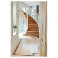 Escalier courbé sur mesure avec marches en bois massif à glissement fluide pour villa de luxe, escalier intérieur à concept ouvert