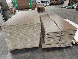 Panel <span class=keywords><strong>OSB</strong></span> de Pino de 6mm -18mm al por Mayor, Panel <span class=keywords><strong>OSB</strong></span> Laminado Impermeable para Construcción y Decoración - Product Image 4
