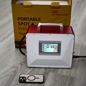Mini Máquina de Soldadura Láser Portátil, Refrigerada por Aire, de Fibra Óptica, 300W 600W QCW, para Acero y Metal, 4 en 1: Soldadura, Limpieza, Corte - Product Image 1