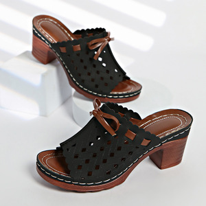 Sandales creuses de style européen et américain, à talon épais, avec nœuds, grande taille, style romain à bride unique pour femme - Product Image 1