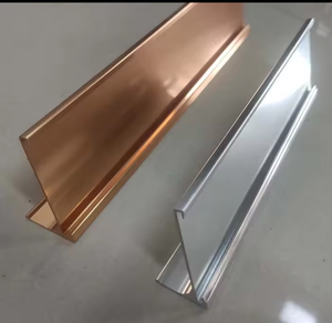 <span class=keywords><strong>Plaque</strong></span> personnalisée <span class=keywords><strong>Plaque</strong></span> signalétique en acier inoxydable Étiquette métallique en aluminium <span class=keywords><strong>Plaque</strong></span> signalétique en métal <span class=keywords><strong>gravée</strong></span> avec logo en <span class=keywords><strong>laiton</strong></span> pour votre marque - Product Image 3