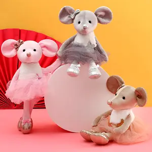 بيع بالجملة منزل لعبة عائلة الفأر، دمى حيوانات محشوة لطيفة، هدايا عيد الميلاد للأطفال، ألعاب أفخم للفرخة الناعمة والفأر