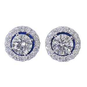 Boucles d'oreilles clous classiques RAMDUT IMPEX en or blanc tendance avec diamants de laboratoire pour femmes, idéales pour mariages ethniques, fêtes et fiançailles AU750 - Product Image 1