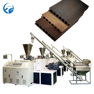 เครื่องจักรผลิตพื้นระเบียง WPC แบบสกรูคู่ เครื่องทำแผ่นพื้น WPC PE แบบรีดขึ้นรูป สายการผลิตแผ่นพื้น WPC - Product Image 1