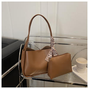 Nuova Collezione Moda Set di 2 Pezzi Borsa a Tracolla Retrò da Donna - Product Image 1