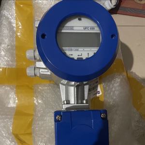 Transmetteur de débitmètre industriel en acier inoxydable UFC030 KROHNE - Mesure précise pour l'eau et l'huile, protection IP67, DN15-DN6000 - Product Image 1