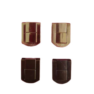Accessoires de quincaillerie Chenxing, boucle de sac en alliage de zinc, finition dorée polie, durable, style moderne et simple - Product Image 5