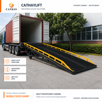 Rampe de chargement mobile pliable en deux sections pour chariot élévateur et conteneurs