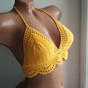 Top de Bikini Amarillo Tejido a Crochet, Hermosamente Hecho a Mano - Product Image 1