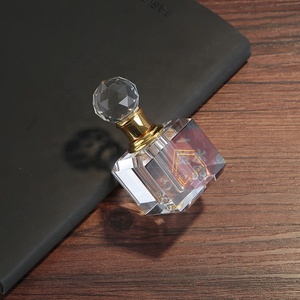 3 Ml 6 Ml 12 Ml Nước Hoa Thủy Tinh Chai Sang Trọng Tùy Chỉnh Nhà Sản Xuất Pha Lê <span class=keywords><strong>Fancy</strong></span> Attar Chai - Product Image 1