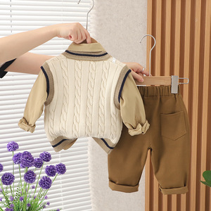 Completo Autunnale per Ragazzi in Stile Coreano, Elegante Set con Camicia a Maniche Lunghe, Pantaloni, Gilet Lavorato a Maglia e Cintura - Product Image 5