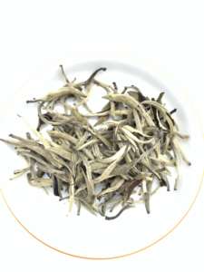 <span class=keywords><strong>Precio</strong></span> de fábrica Punta de plata orgánica Té blanco Zoología Aguja de plata Té blanco de la provincia de Fujian <span class=keywords><strong>el</strong></span> rey del té - Product Image 3