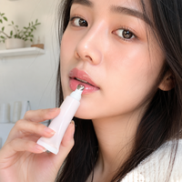 Gloss à lèvres mat hydratant personnalisable en gros pour femmes – Cosmétiques féminins mignons en vrac à l'acide hyaluronique et aux peptides