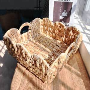 Panier de rangement rectangulaire en paille tressée style nordique, fait main, organisateur de bureau, couleur naturelle, jacinthe d'eau, été 2023 - Product Image 4